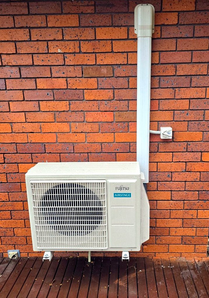Fujitsu unit with duct trunking on deck