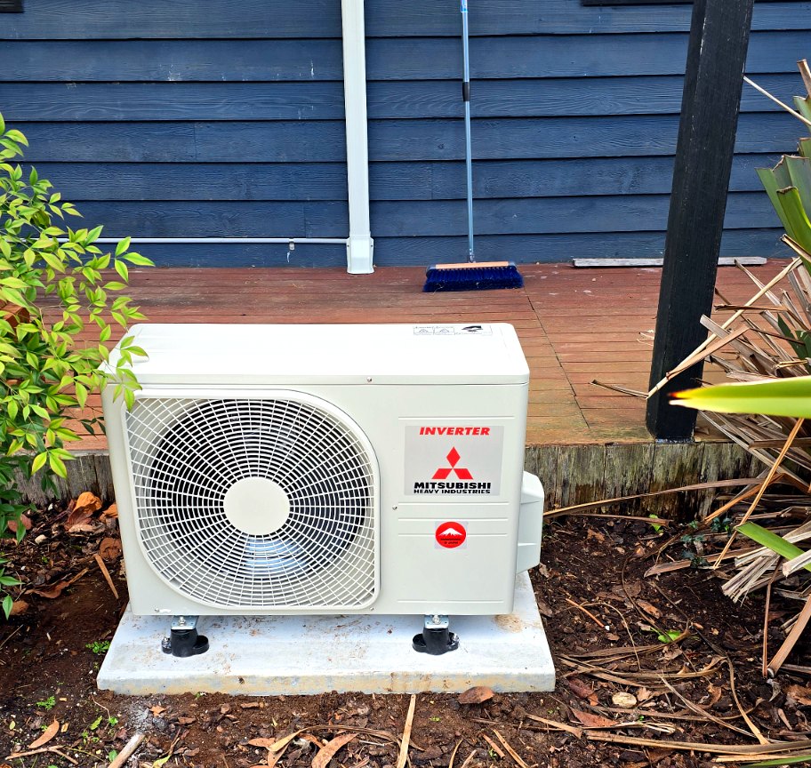 Mitsubishi inverter heat pump outdoor unit install